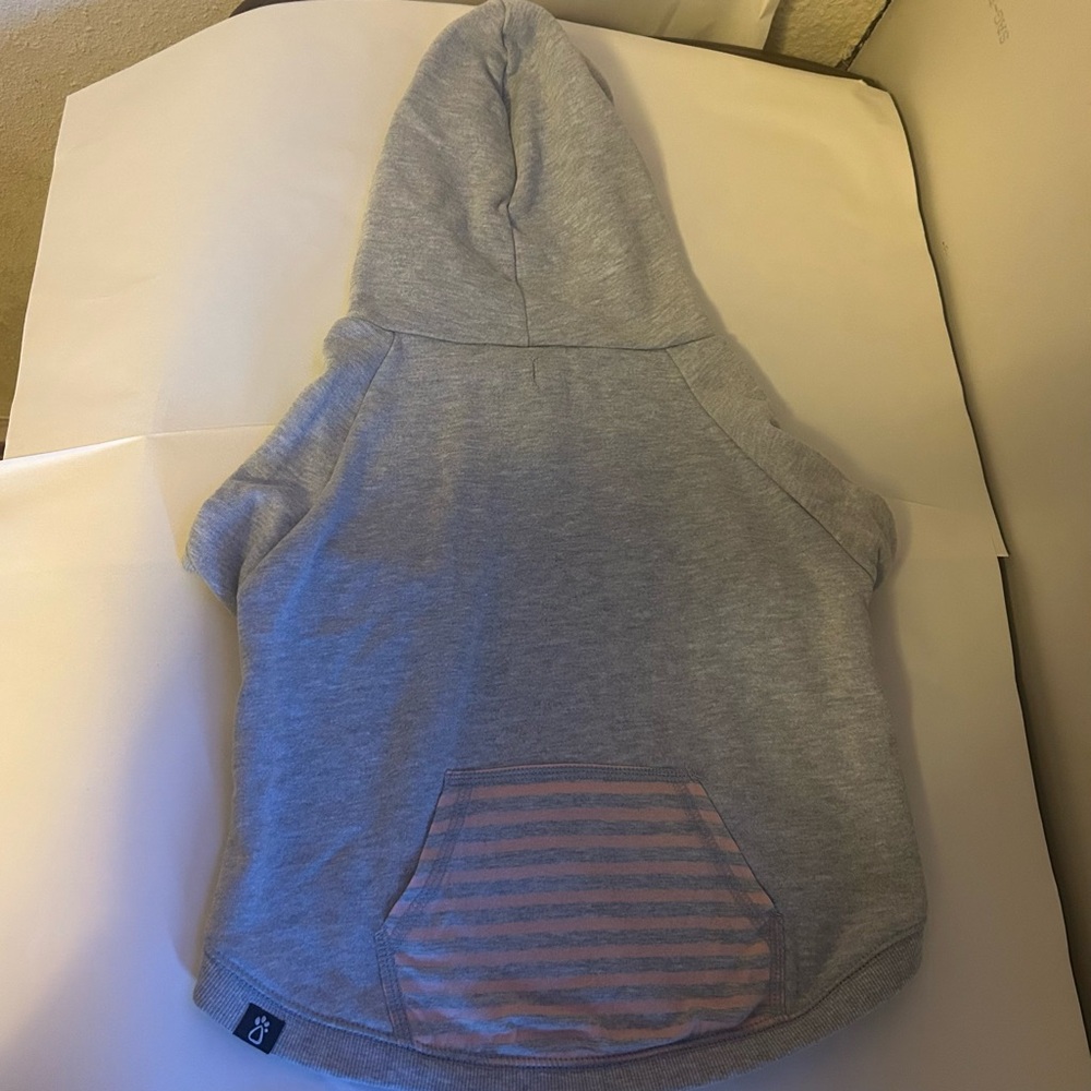 NWT Zoo Supply Gray Hooded Dog Sweater with Striped Pocket & Hood